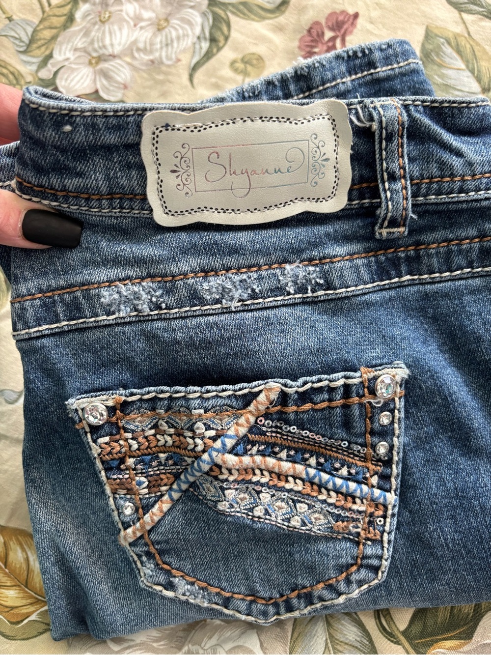 Shyanne Women's Blue Embroidered Rhinestone Shy Bootcut Jeans Sz:28x30 - Picture 2 of 13